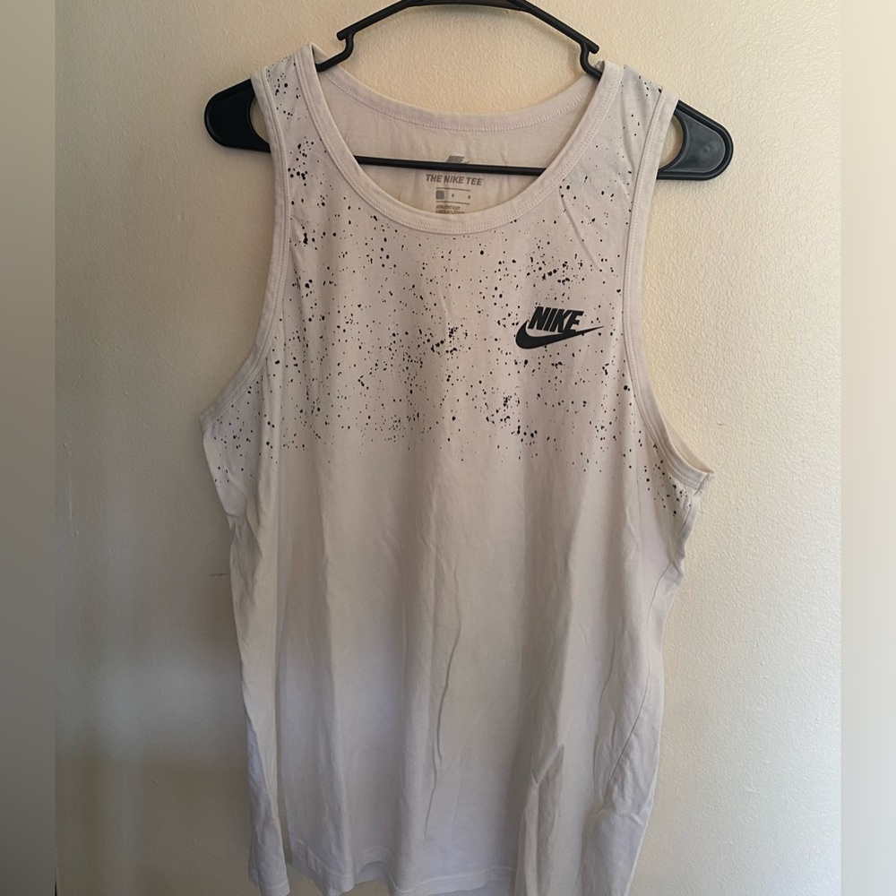 Nike Men’s White Tank with Black Speckle Pattern